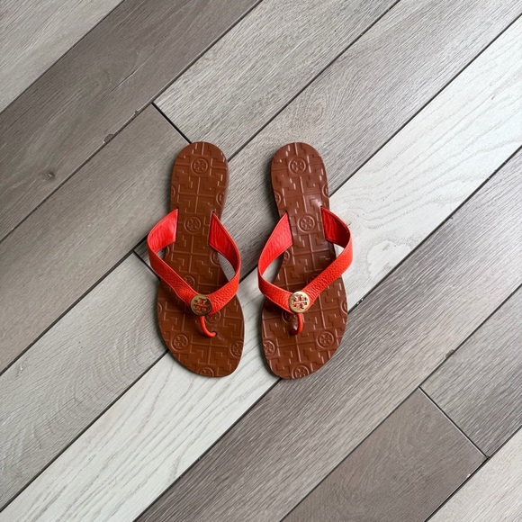 Tory Burch Shoes - Tory Burch Thora Leather Flip Flop Thong Sandals | Size: 7M